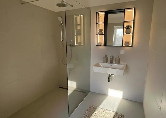 דירה 2 Rooms, 2 Tvs, Full Kitchen - T25 *